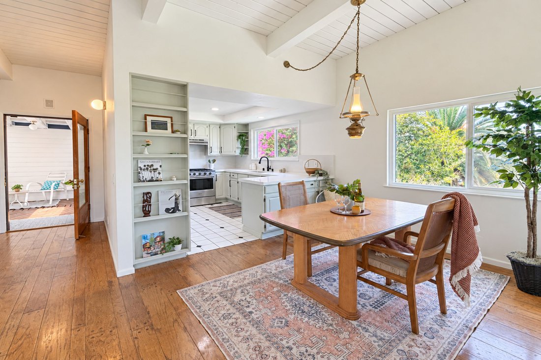 House in Los Angeles, California, United States 1 - 18607101