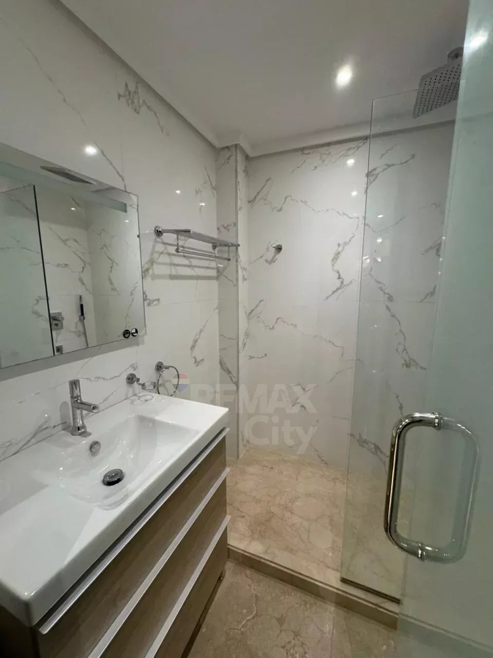 Apartment in Tangier, Tangier-Tétouan-Al Hoceima, Morocco 5 - 17672743