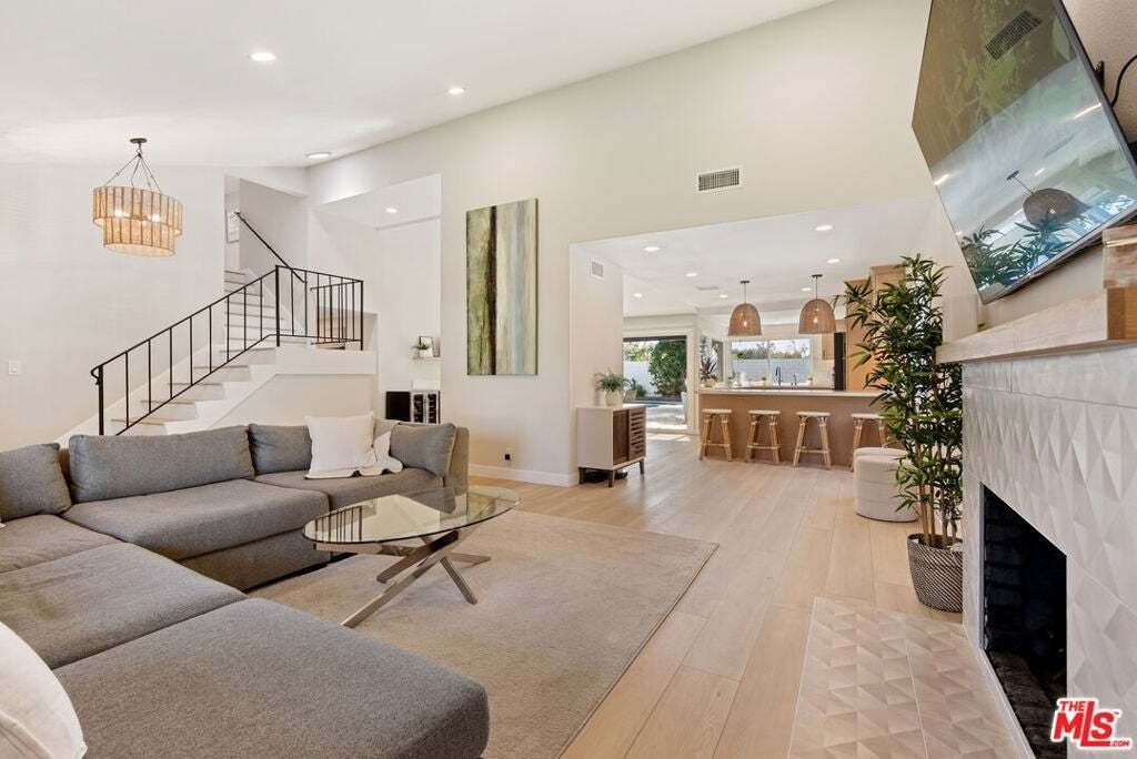 House in Laguna Hills, California, United States 3 - 18899418