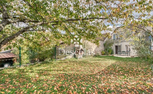 House in Mareil-Marly, Ile-de-France, France 1