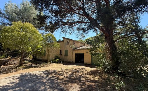 Casa a Saint Jean-Saint Genies, Avignone, Francia 1