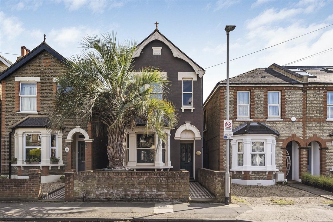 House in Kingston Upon Thames, Royal Borough of Kingston upon Thames, England 1 - 18896295
