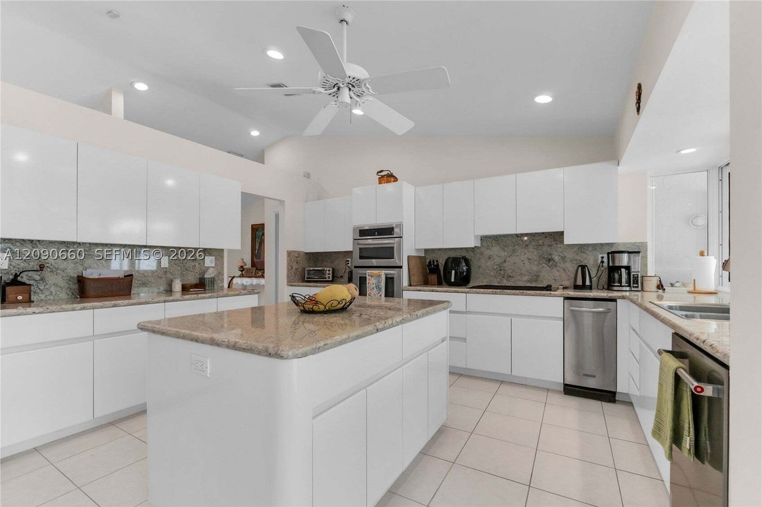 Casa a Cutler Bay, Florida, Stati Uniti 3 - 18896551