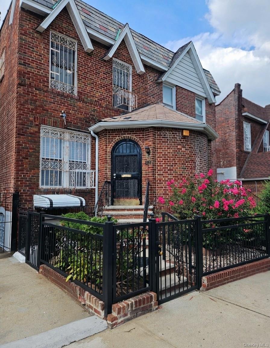 House in New York, New York, United States 1 - 17660931