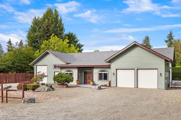 House in Bainbridge Island, Washington, United States 3 - 18902684
