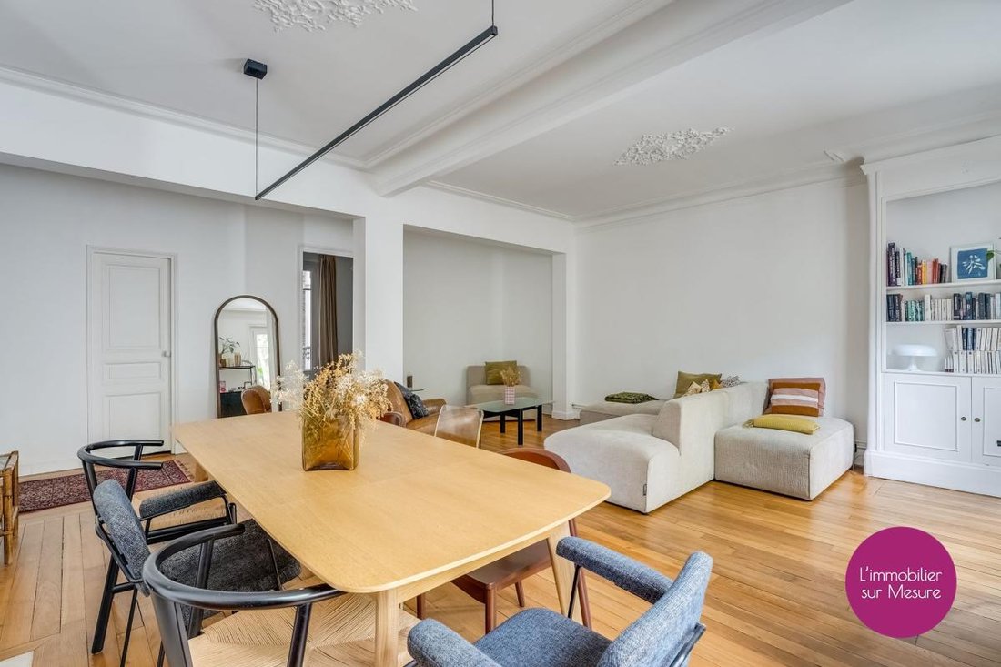 Apartment in Belleville-Saint Maur, Paris 11e Arrondissement, Paris 3 - 18897303