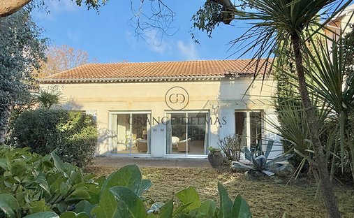House in Jean Moulin, Le Bouscat, France 1