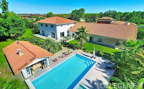 Villa in Biscarrosse, Nouvelle-Aquitaine, France 1