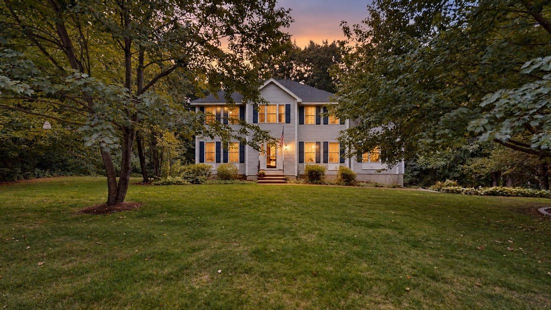 House in Pelham, New Hampshire, United States 5 - 18900038
