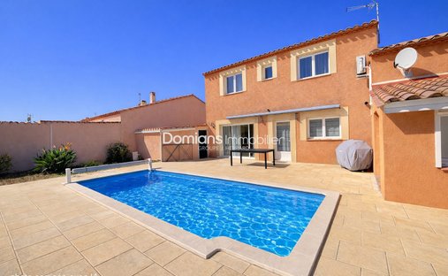 Villa en Saint-Cyprien, Occitania, Francia 1
