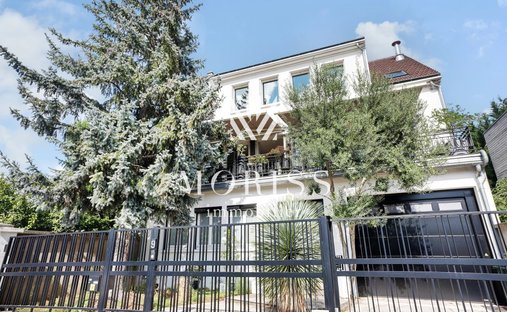 House in Pepiniere, Bry-sur-Marne, France 1
