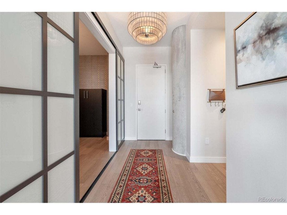 Condo in Denver, Colorado, United States 3 - 18899062