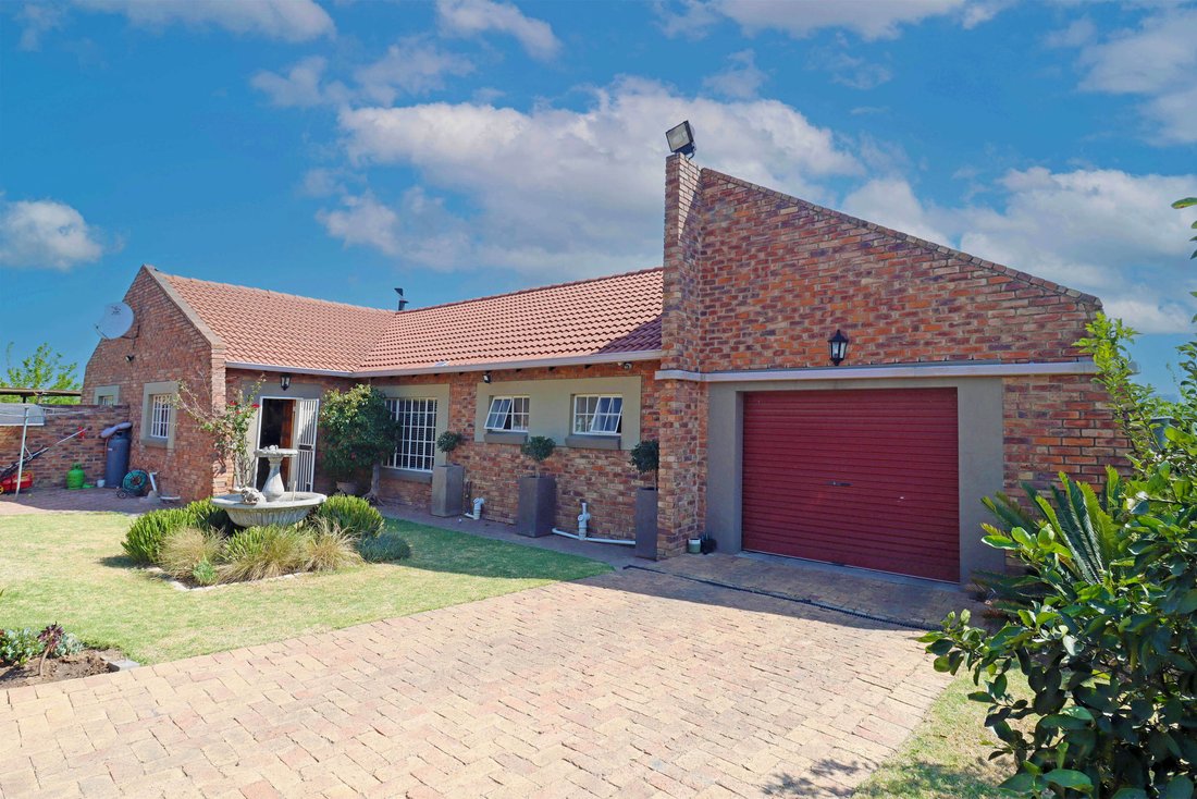 Farm Ranch in Metropolitanstadt Johannesburg, Gauteng, Südafrika 1 - 18901983