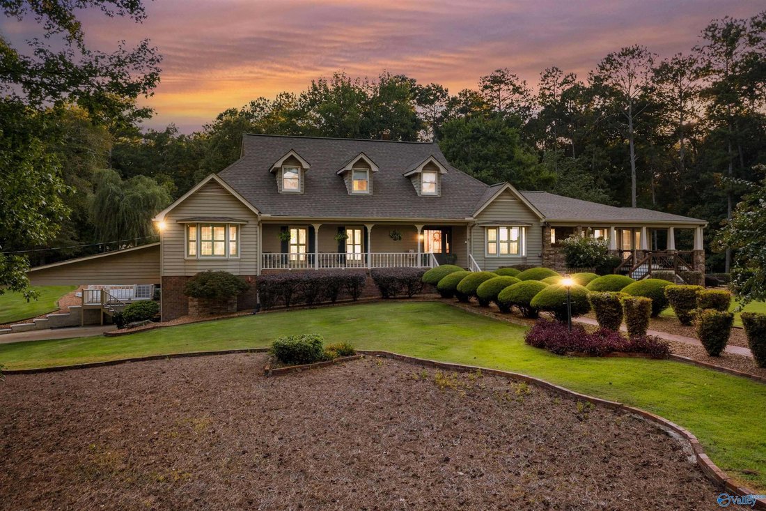 Farm Ranch in Centre, Alabama, United States 1 - 18898745