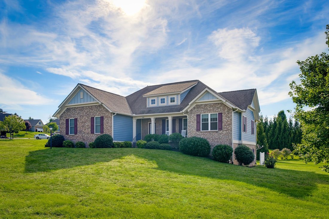 House in Fishersville, Virginia, United States 1 - 18896148