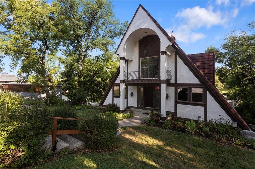 House in Parkville, Missouri, United States 3 - 18896371