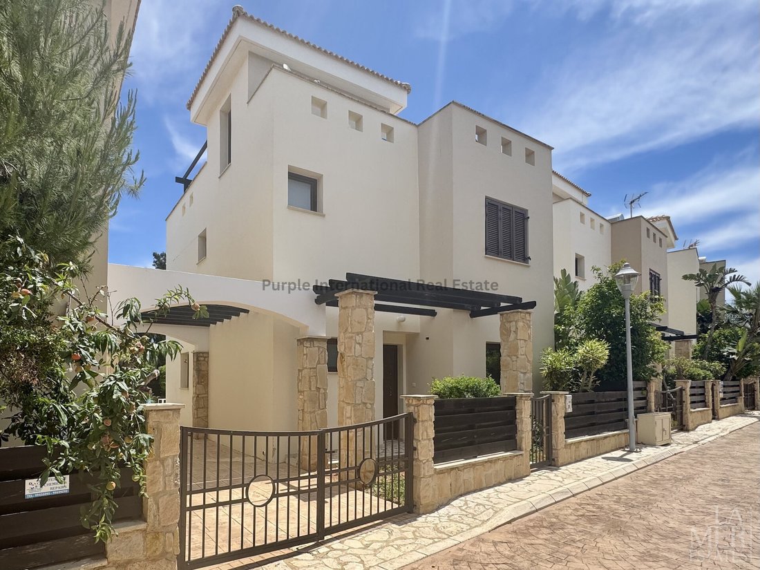 Villa a Paralimni, Distretto di Famagosta, Cipro 1 - 18896897