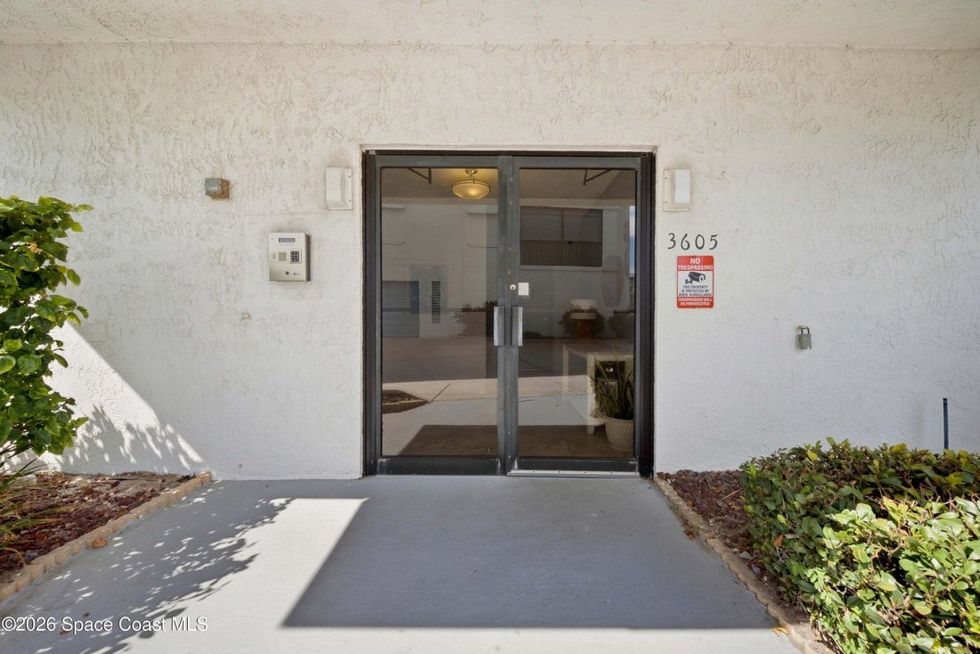 Condominio a Cocoa Beach, Florida, Stati Uniti 3 - 18898605
