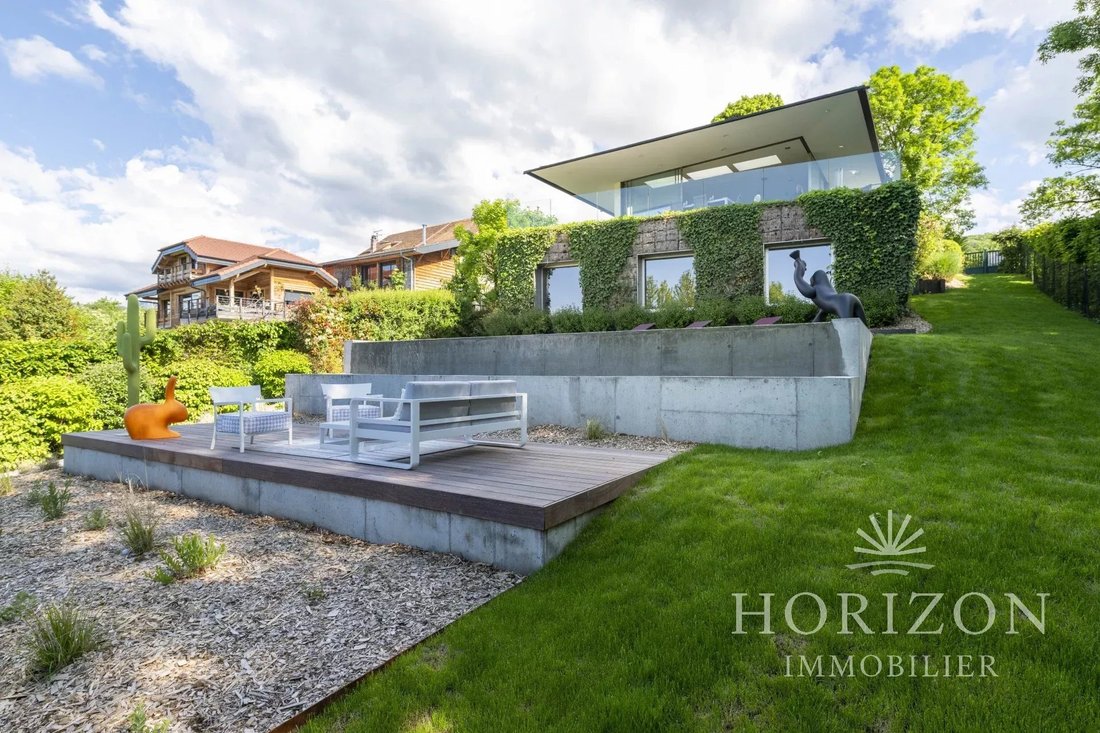 Villa in Evian-les-Bains, Auvergne-Rhône-Alpes, France 3 - 15468901