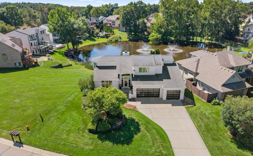 House in Orchard Lake Village, Michigan, United States 1