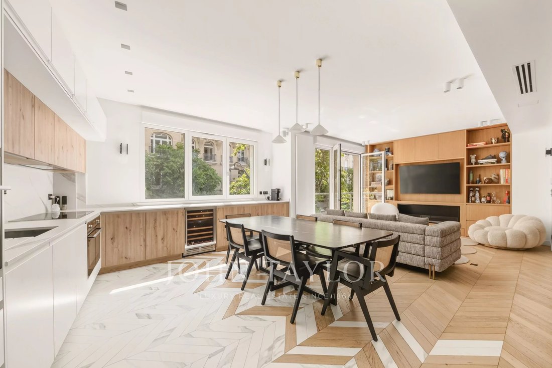 Apartment in Chaillot, Paris 16e Arrondissement, Paris 4 - 18901470