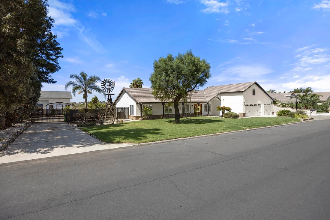 House in Riverside, California, United States 3 - 18897718