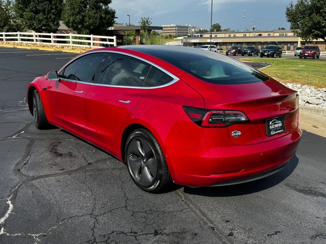 Sedan in Joplin, MO, United States 2 - 18901788