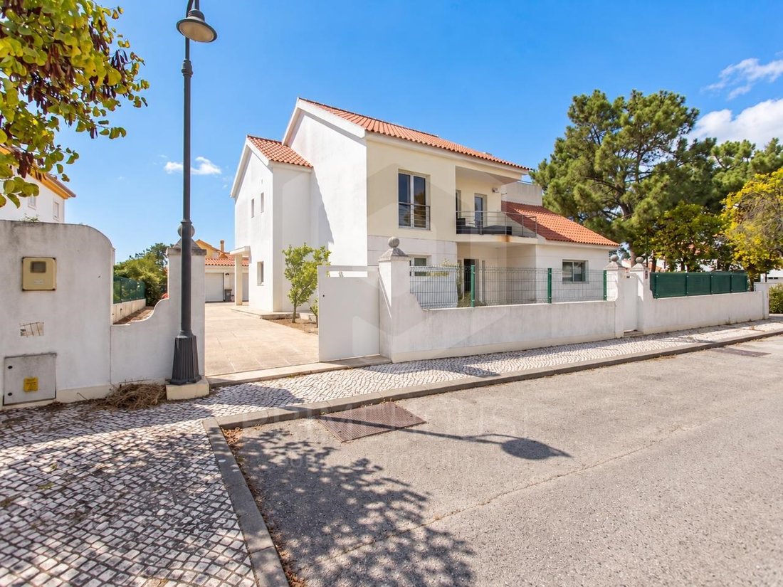 Haus in Azeitao (Sao Lourenco und Sao Simao), Setúbal Municipality, Portugal 1 - 18901431
