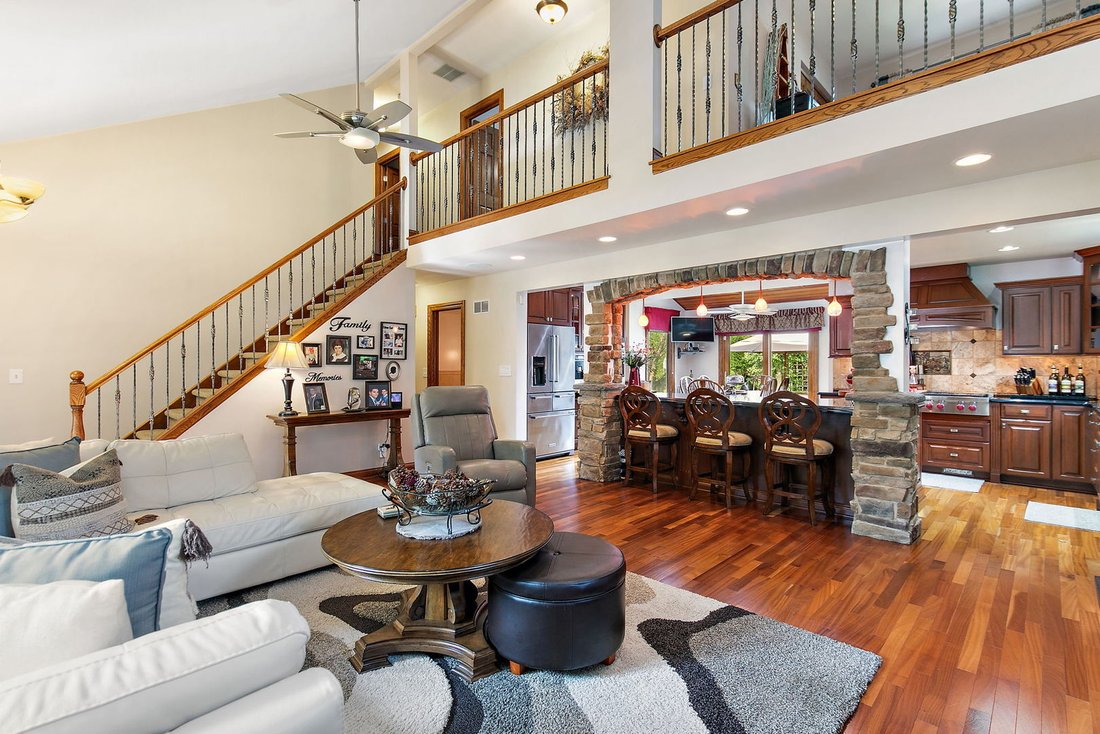 House in Carol Stream, Illinois, United States 5 - 18900459