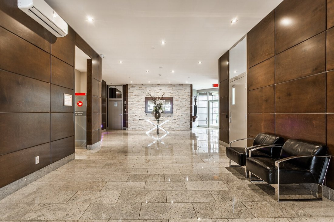 Condominio a Laval, Québec, Canada 2 - 18902144