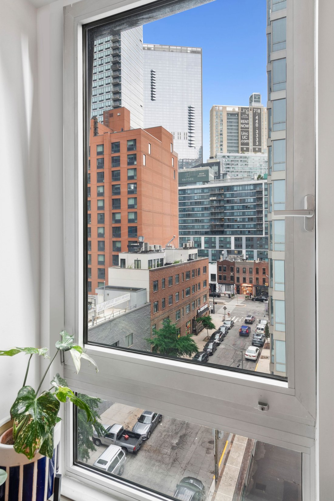 Condo in New York, New York, United States 3 - 18902474