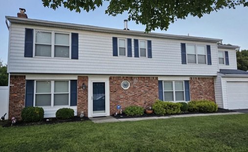 House in Holbrook, New York, United States 1
