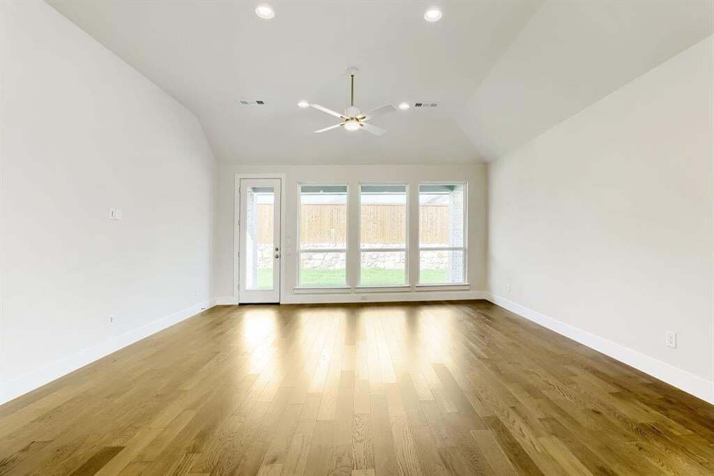 House in Little Elm, Texas, United States 3 - 18145897