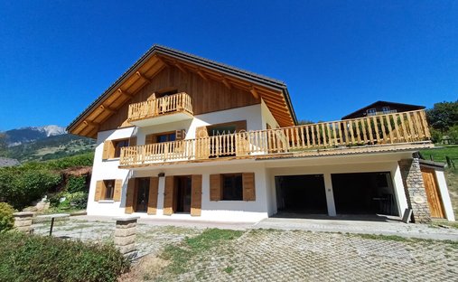 House in Mâcot-la-Plagne, La Plagne-Tarentaise, France 1