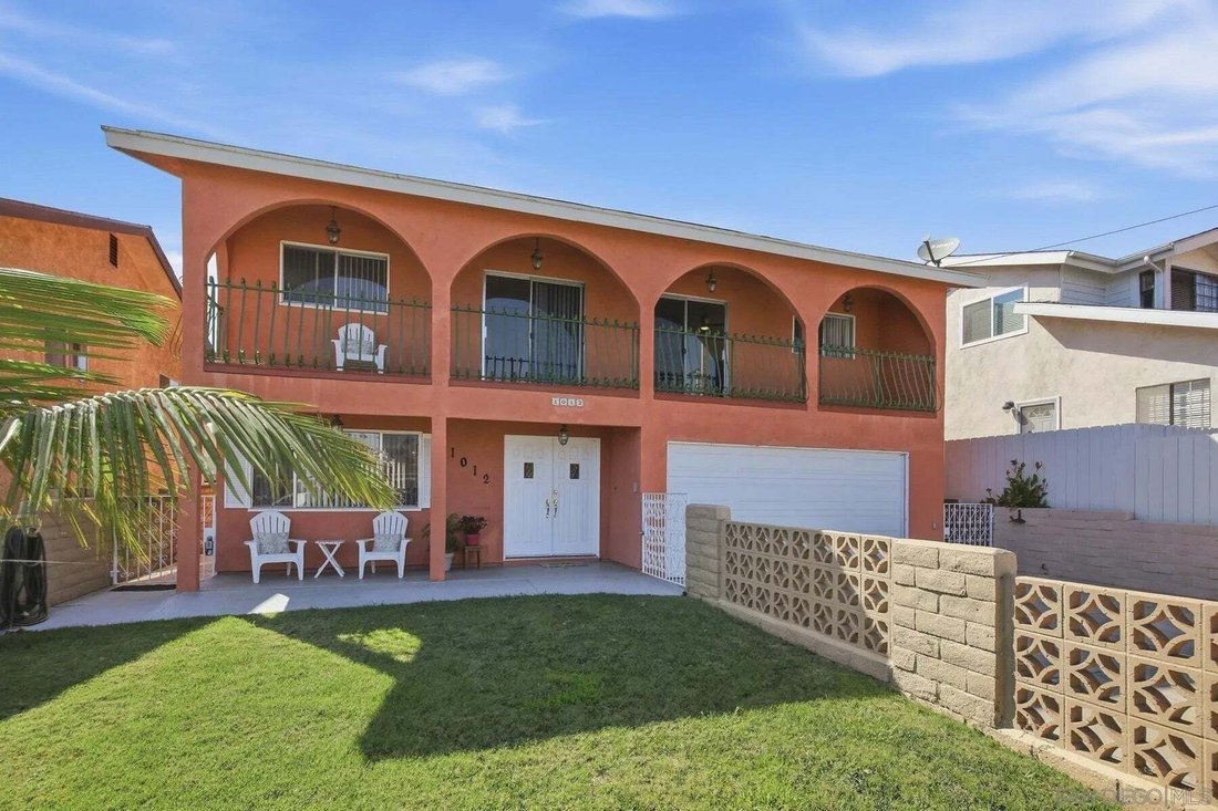 Imperial Beach, California, United States 1 - 18899895