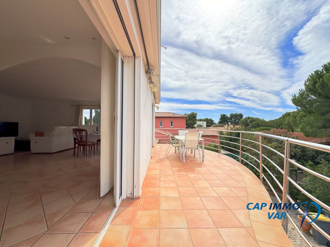 Villa in Bandol, Provence-Alpes-Côte d'Azur, France 4 - 18902573