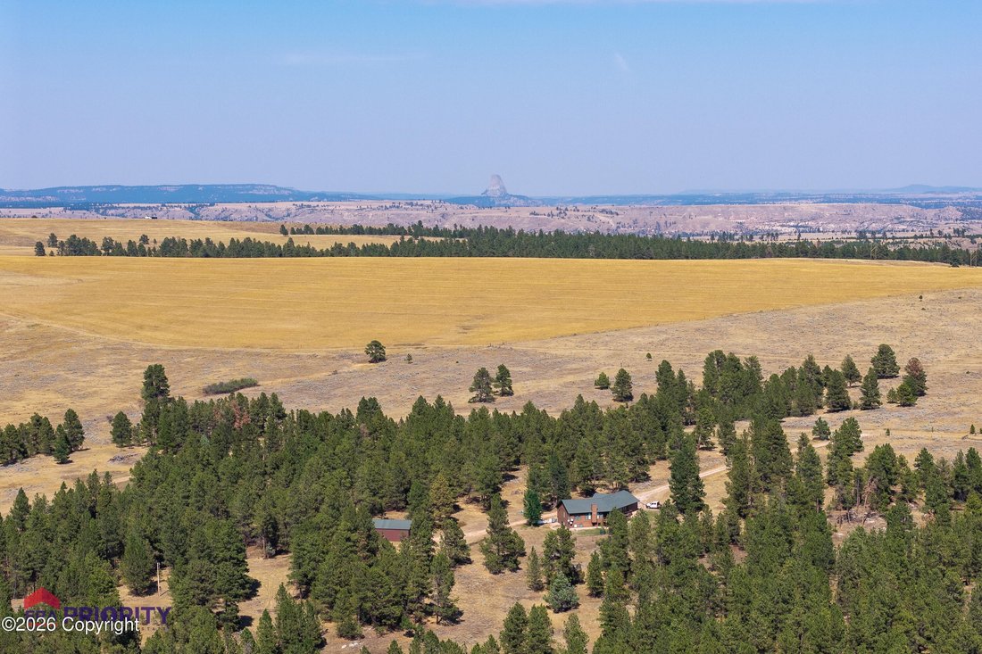 House in Hulett, Wyoming, United States 2 - 18898257