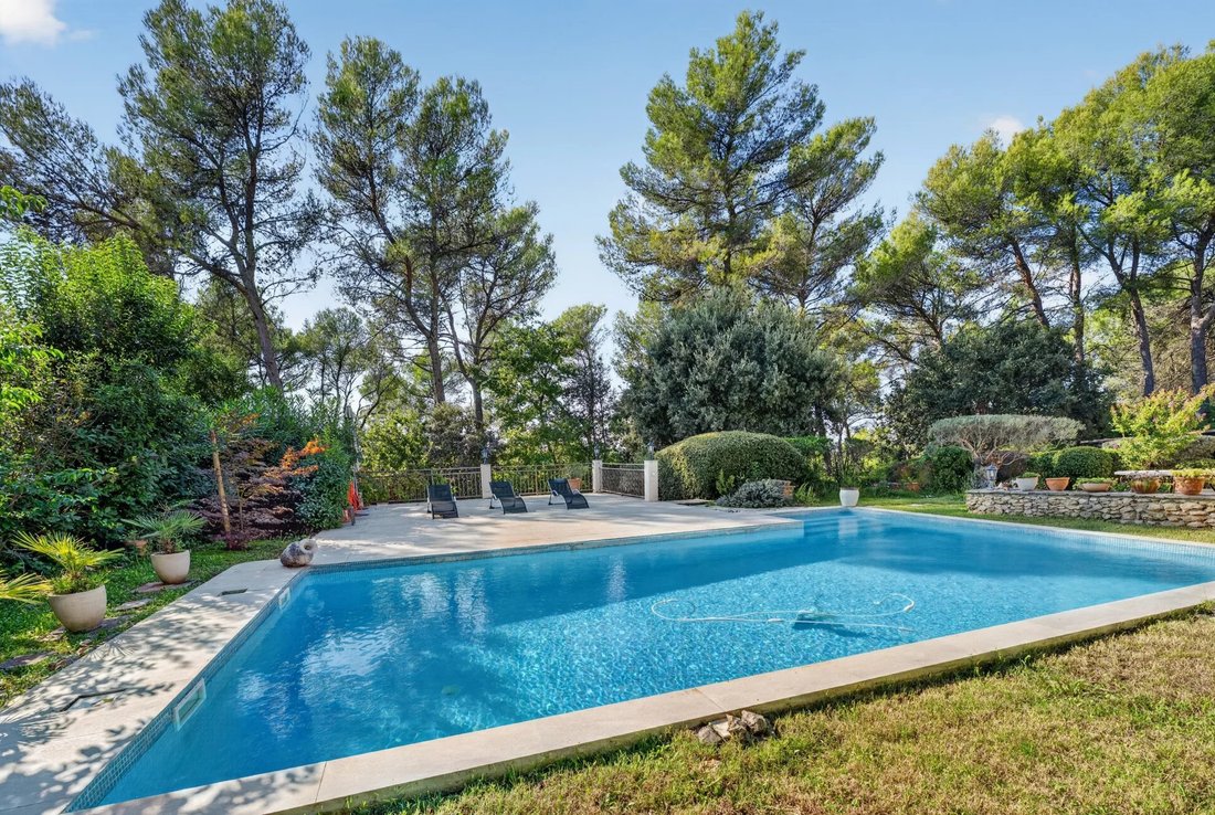 Casa en Bouc-Bel-Air, Provenza-Alpes-Costa Azul, Francia 3 - 18897830