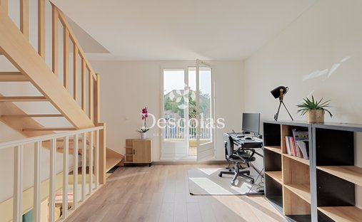 House in Forêt, Saint-Germain-en-Laye, France 1