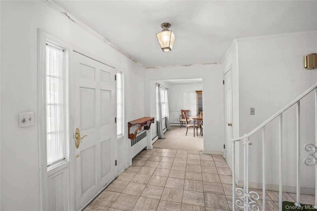 House in Manhasset, New York, United States 2 - 18898770