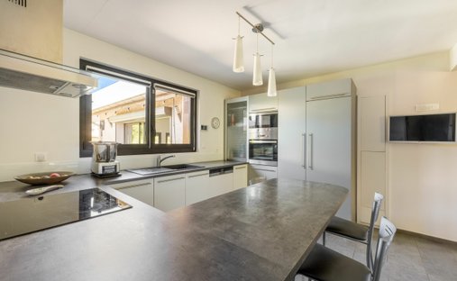 Maison à Genas, Auvergne-Rhône-Alpes, France 1