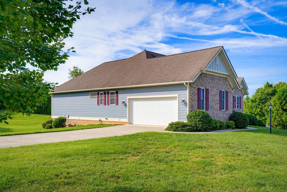 House in Fishersville, Virginia, United States 5 - 18896148