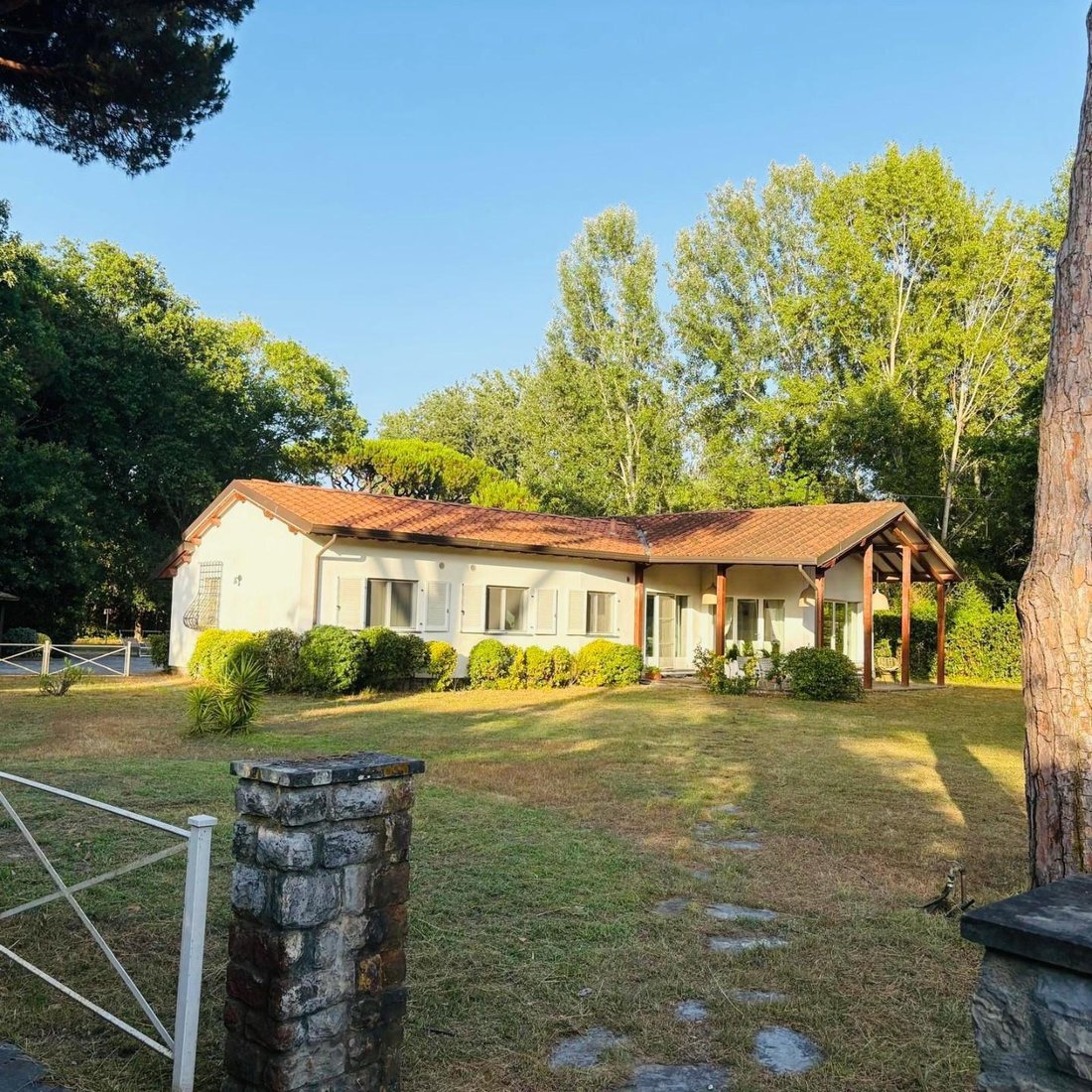 Villa à Ronchi, Massa, Italie 2 - 18899343