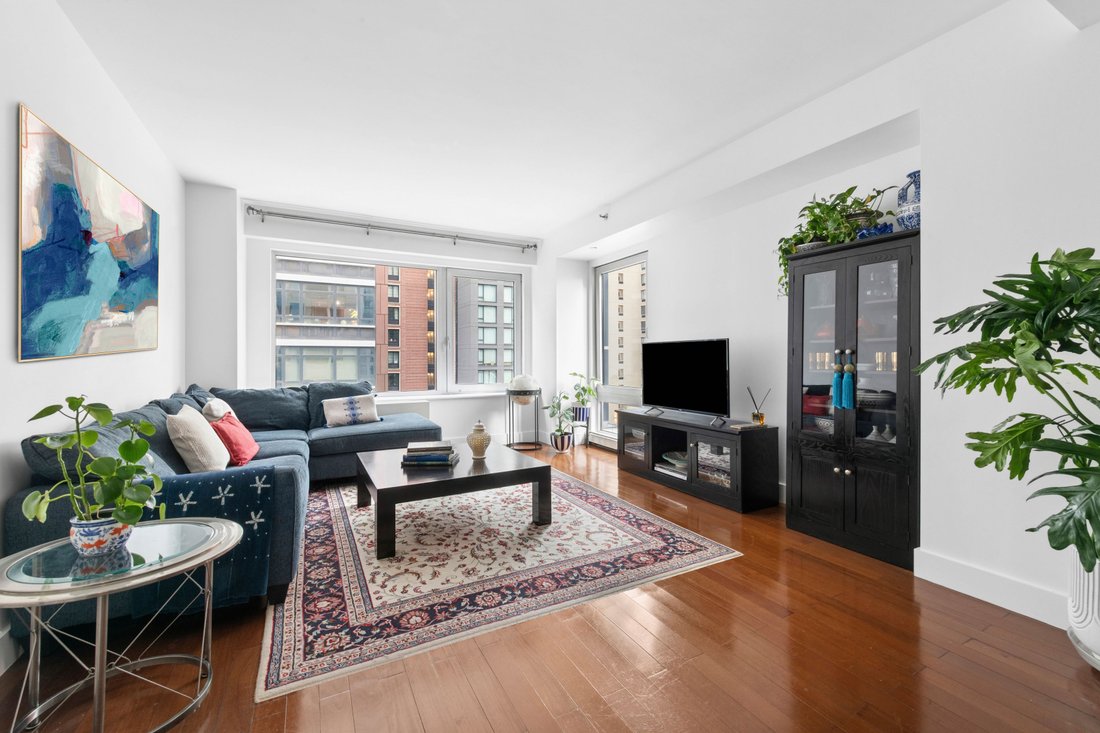 Condo in New York, New York, United States 2 - 18902474