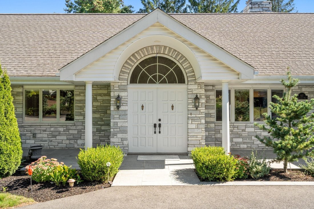 House in Belmont, Massachusetts, United States 3 - 18897907