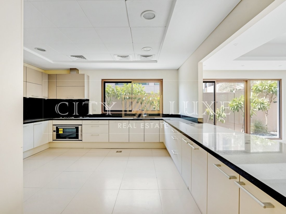 Townhouse in Dubai, Andorra 4 - 18896905