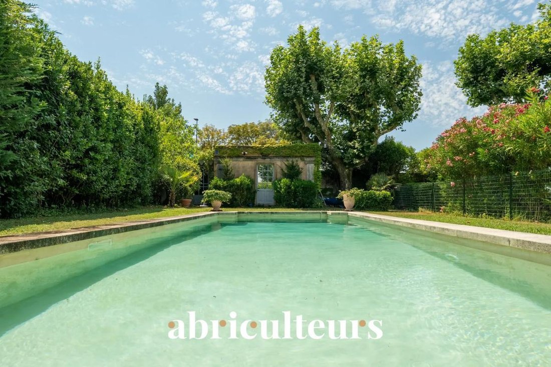 House in Bouc-Bel-Air, Provence-Alpes-Côte d'Azur, France 1 - 18901076