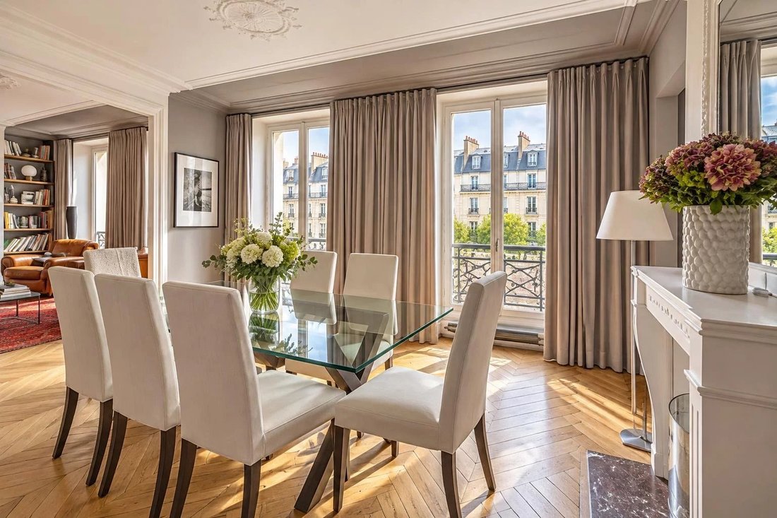 Apartment in Invalides, Paris 7e Arrondissement, Paris 1 - 18862714