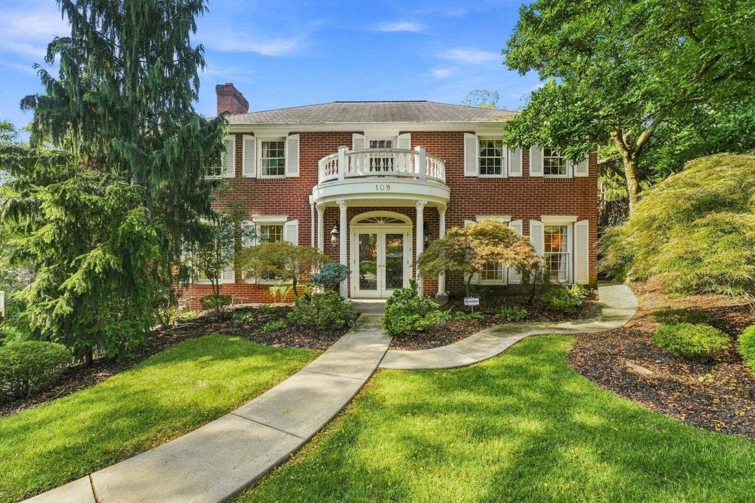 House in Mount Lebanon, Pennsylvania, United States 1 - 18900398