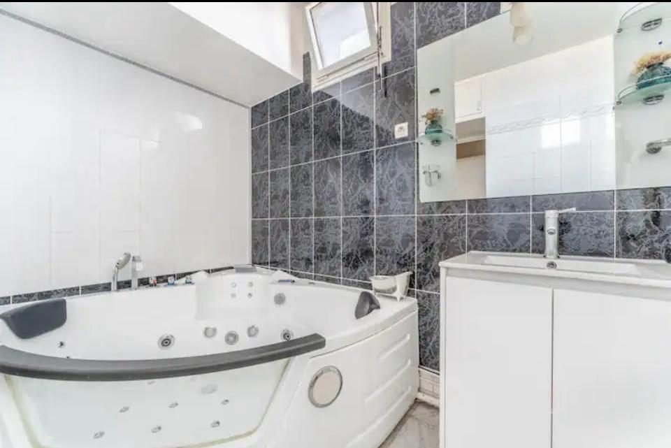 Wohnung in Bois de Boulogne, Paris 16e Arrondissement, Paris 3 - 18902411